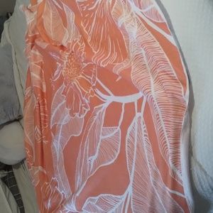 NWOT Summer and Rose round beach towel